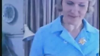 Милашка ніжно порно відео дивитися безкоштовно стискає сиськи і пестить волохату кицьку