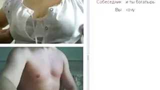Блондинка в безкоштовне порно відео купальнику заправила її кицьку для траха